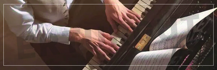 Ellere Bakmadan Piyano Nasıl Çalınır?